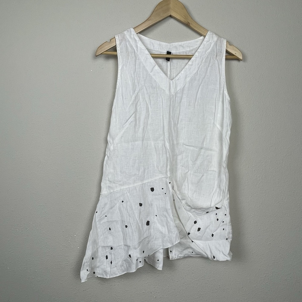 Inizio Linen Sleeveless Asymmetrical Hem Tunic White Black Dot Coastal Lagenlook
